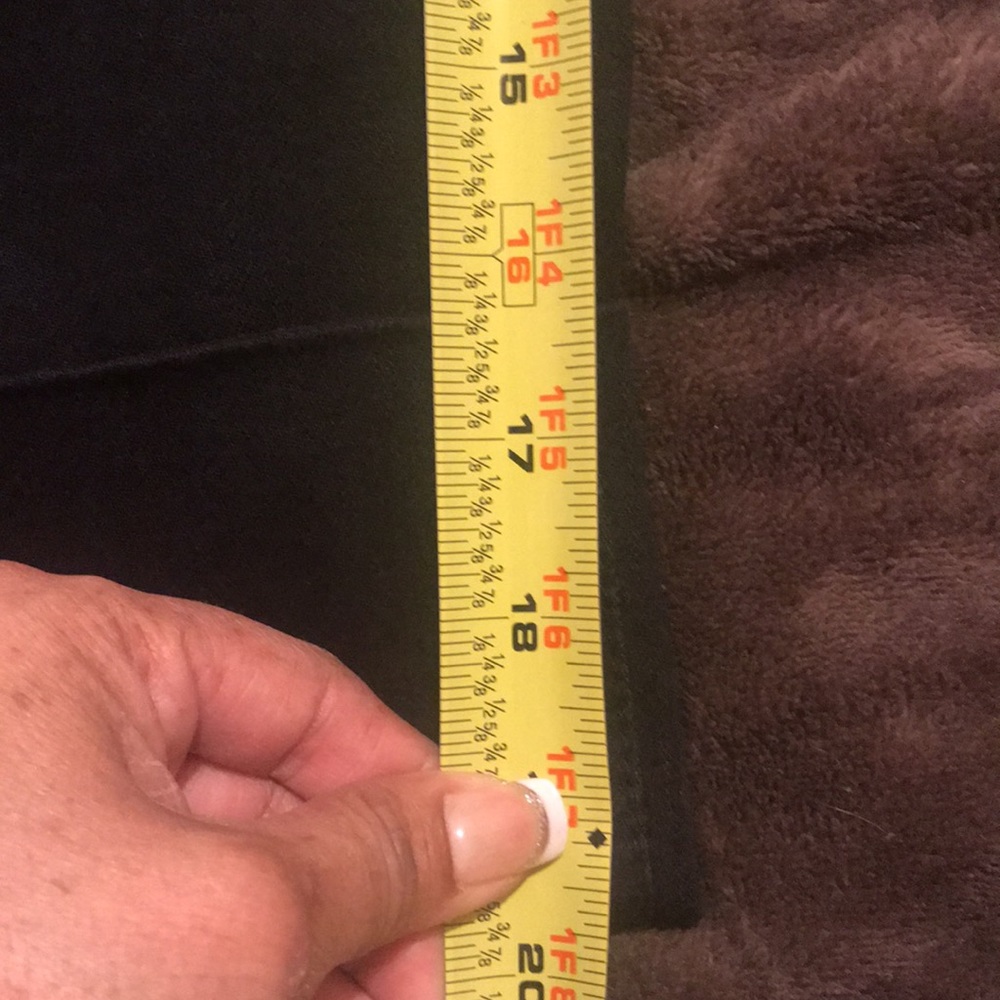 Capris - Picture 11 of 13